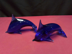 2 Murano Dark Blue Dolphin Sculptures. L.13 H.8 Cm.