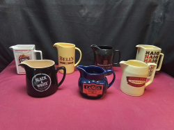 7 WADE Jugs. Large H.16 Cm.