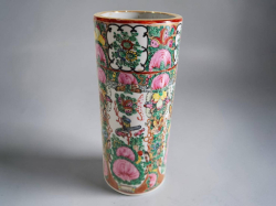 A vintage Canton Rose Medallion vase/brush pot , hand painted porcelain. W.10 H.25 Cm.