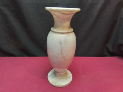 A lovely Marble vase. W.12 H.33 Cm.