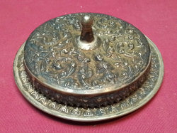 An Antique Thai Nakhon 76 grams silver betel nut tray W.10 Cm.and lid with Stamped W.8 Cm.