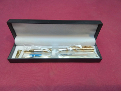 Fashion Ballpen with spare CROSS Refill     