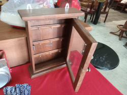 A small wooden key holder cabinet. W.28 D.10 H.36 Cm.