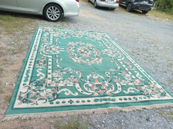 A Lovely Large Green Carpet. 240x337 Cm.