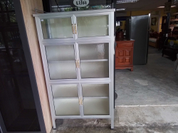 A Nice Clean Kitchen Cabinet with Glazed front. W.90 D.43 H.167 Cm. 