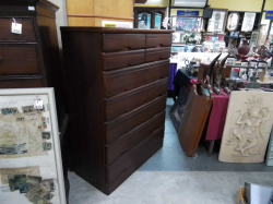 A 9 Drawer Tall Clothes Chest in good Condition. D.45 W.99 H.137 Cm.