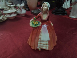 A Very Early 1932 Royal Doulton Fiqure of Janet NN No.1527 W.13 H.17 Cm.
