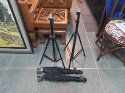 2 Umbrella style light box with stands
