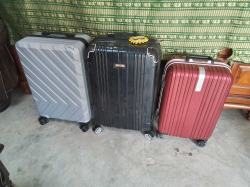 3 High Quality of 3 Luggages (1 A/F)