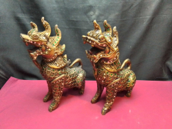 A Large pair of ornate Chinese Guardian dogs. W.9 L.22 H.31 Cm.