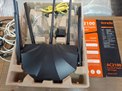 Tenda Dual band Gigabit WiFi Router Model AC23