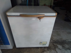 A Chest Freezer featuring a digital temperature display. ( working)