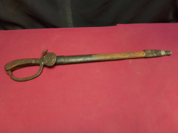 Antique german hunter 19. Century style Dagger With scabbard and embossed blade. L.57 Cm.