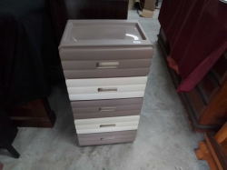 5 Shelves Plastic Storage. W.35 D.28 H.68 Cm.