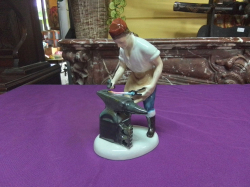 A very rare figure The Williamsburg Series by Royal Doulton 