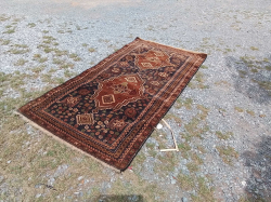 A Handmade carpets Rugs from persian Iran, Wool on Wool Caucasian design 105x194 Cm. 