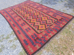 A Handmade Kilim from Afghanistan ,Famous Traditional MaeiManah Design Wool on Wool 193x295 Cm.