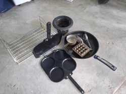 Job lot of kitchen ware