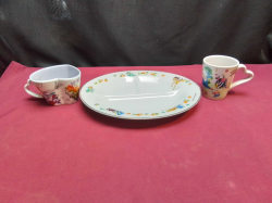 A very large sectioned disney plate showing Bambi and thumper.22x26 Cm. and 2 Disney Queen of hearts Mugs/cups