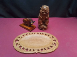 3 Pieces of Wooden items.