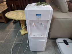 Hot & Cold water dispensor