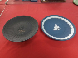 A Very Rare Black Wedgwood Plate with Gilt Writing and A Large Dark Blue Plate by Wedgwood with Cherub Decoration. W.26 Cm.