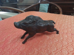 A Heavy Cast Wild Boar.w.26 h.15 cm