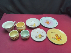 A job lot of 8 items of disney winnie the pooh ceramics