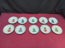 10 Hand painted japanese display plates. W.12 Cm.