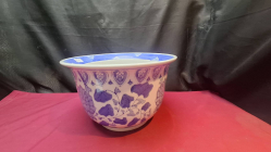 Chinese Blue and White Porcelain  Plant. W.30 cm H.19 cm