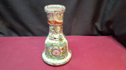 A lovely old Chinese famille rose bottle vase in very good condition with a Qianlong reign stamp to base. 26x16 cm