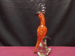 A Tall glass cockerall
H.28 cm.
W.9 cm.