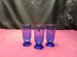 3×givenchy Bristol Blue glasses 

W.5.5 Cm.
H.11 Cm.