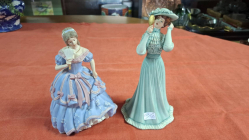 2 Lovely Bisque figurine (small AF) W.12 cm H.23 cm