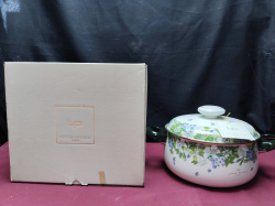 New Louis for pitaud France cooking were in a box 
H.13cm.
W.21cm.