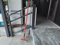 2×garden Pans 