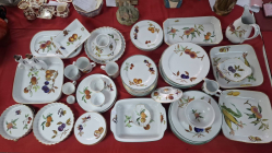 A Beautiful and comparing Royal Worcester Oven proof Dinner service 66 pieces. 