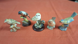 A Group of 5 model Birds by Aynsley Border fine arts and other 
