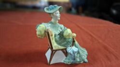 A Good Royal Doulton figerine 
