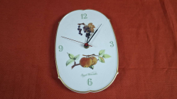 A Most unusual Royal Worcester wall clock in Porcelain with battery operation. H.23 cm W.16 cm