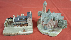 2 Extra Large model of buildings by Lilliput Lane and Frasers (Tiny chips possible)