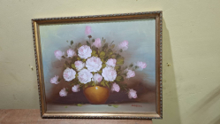 A Pretty floral oil painting in a Swep gilt frame signed M. Yates. 55x45 cm