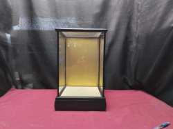 High quality display box
H36.4cm
W23cm.