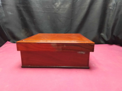 A well Made Presentation/Storage wooden
 box, lacquered
H10cm.
W27cm.
D9.9cm.