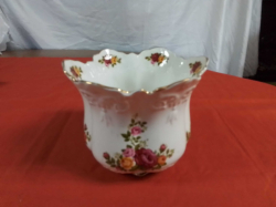 Anice Jardiniere in the Old Country Roses style. W.19 Cm H.15 cm