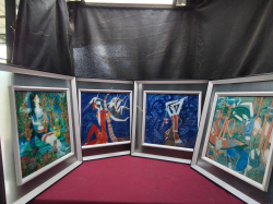 4 nicely frame and Glazed abstract prints 
W47.3cm
L47.3cm.