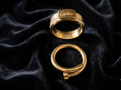 2 Gold Plated fashion rings, stainless steel.(Size 7) 