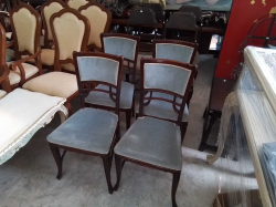 4 Nice sound upnol stered dining chairs in light blue 