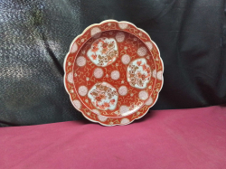 high quality Oriental plate with the gold mark 
W31cm.