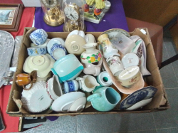 A good box of Small ceramic item 